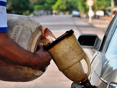 Nuevas denuncias por la venta ilegal de combustibles